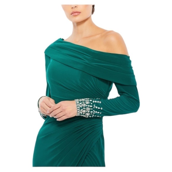 NWOT MAC DUGGAL BEADED CUFF DROP SHOULDER FAUX WRAP GOWN - Picture 4 of 8